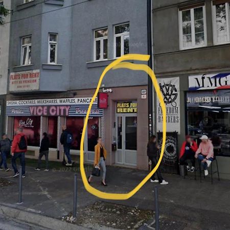1St Plaza Apartment Μπρατισλάβα Εξωτερικό φωτογραφία