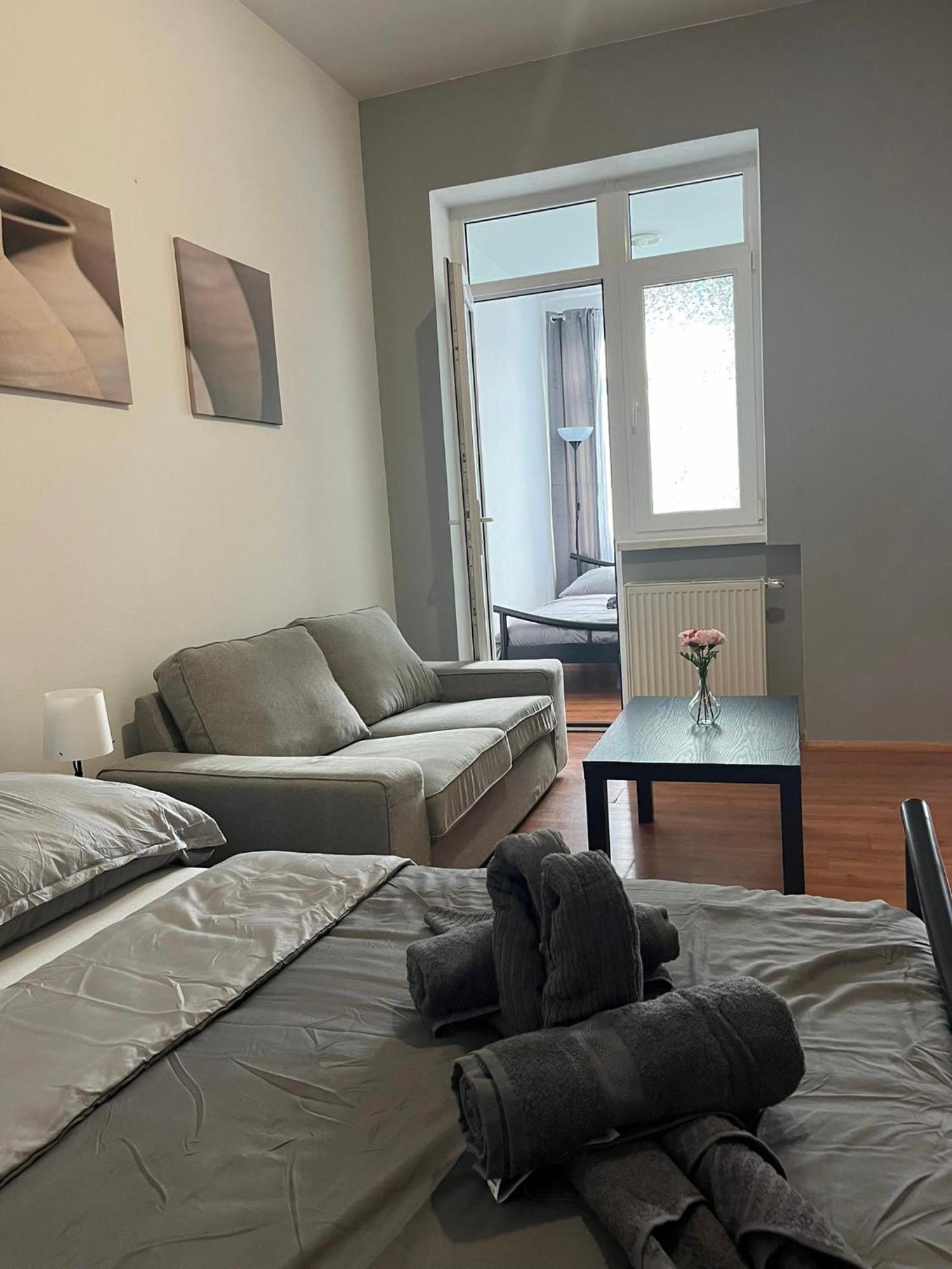 1St Plaza Apartment Μπρατισλάβα Εξωτερικό φωτογραφία