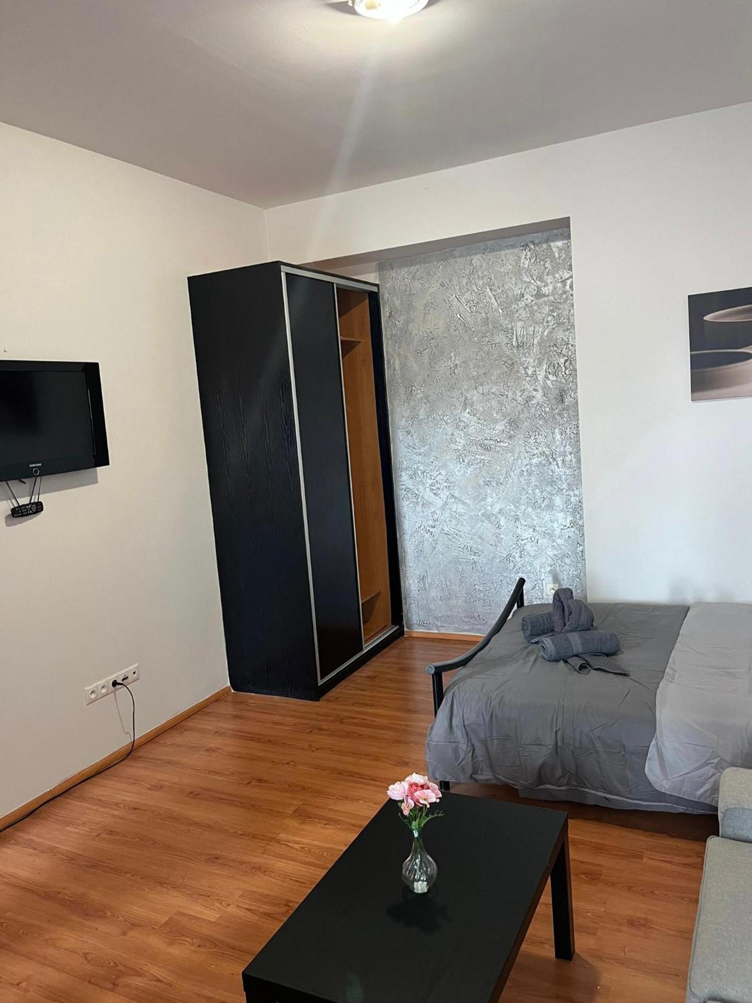 1St Plaza Apartment Μπρατισλάβα Εξωτερικό φωτογραφία